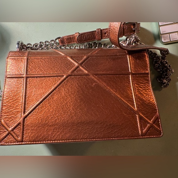 CHRISTIAN DIOR Rose Gold Diorama - Picture 3 of 17